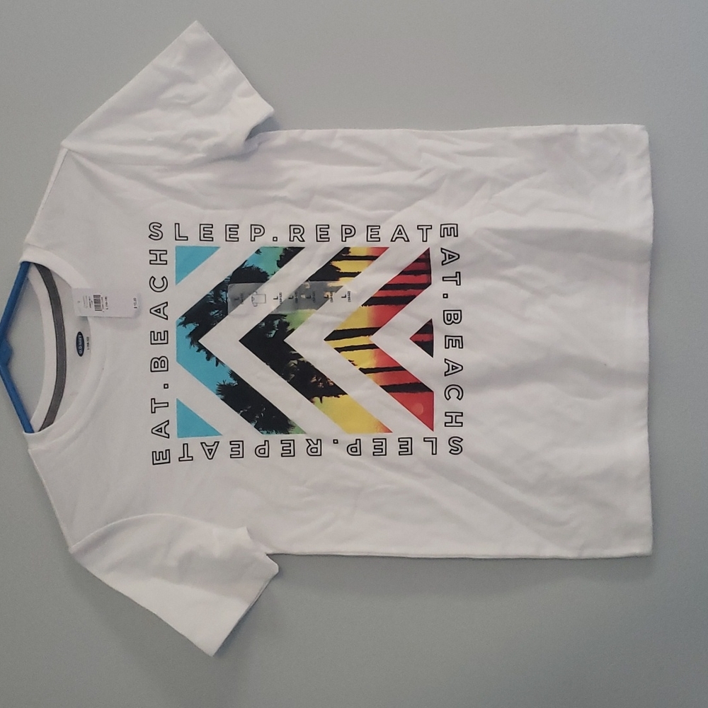 Boys old navy t shirt